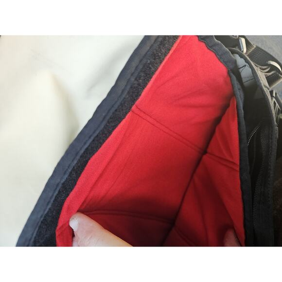 Lightly Used - Timbuk2 Smaller Photography Messenger Bag - Black EUC - Picture 10 of 16